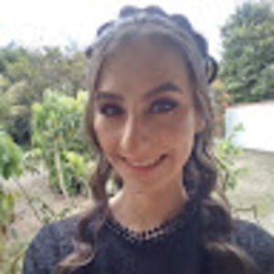 Meet your Posher, Adriana